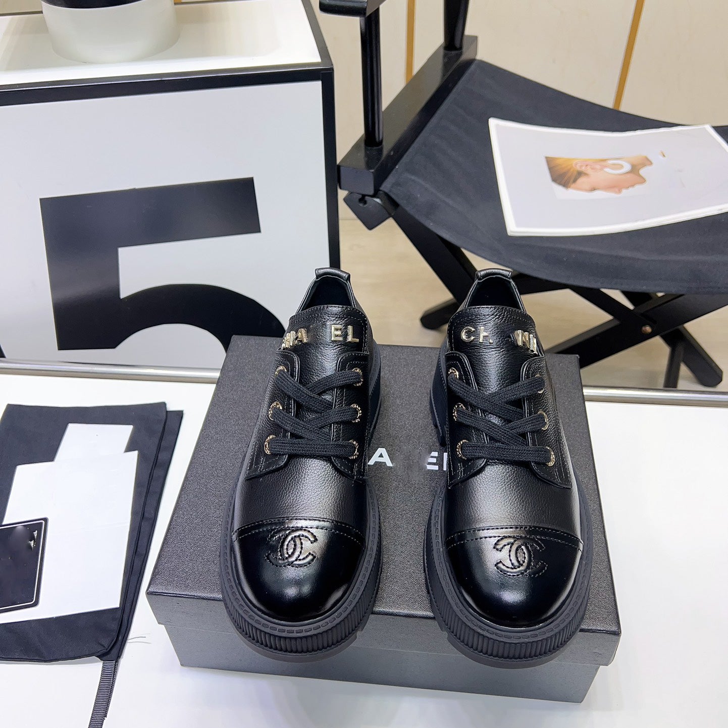 Black and white Leather C Logo Women's Shoes-XC052023090601