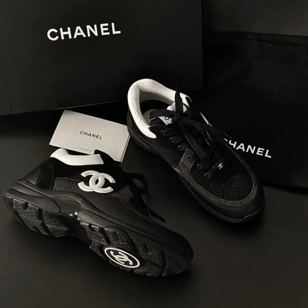 Black C Logo Fashion Design Women's Sneakers