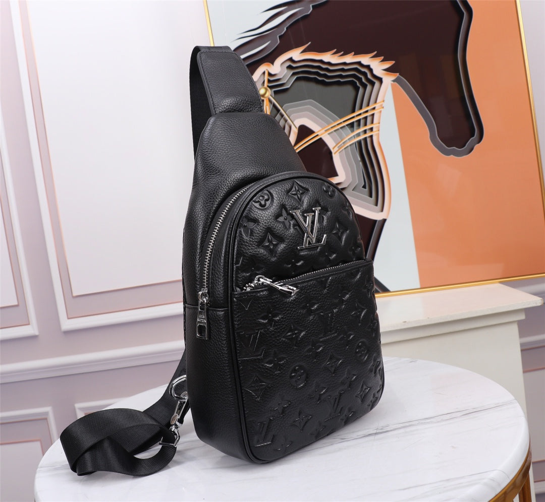 Black Fashion V Logo BagsXC052024030708