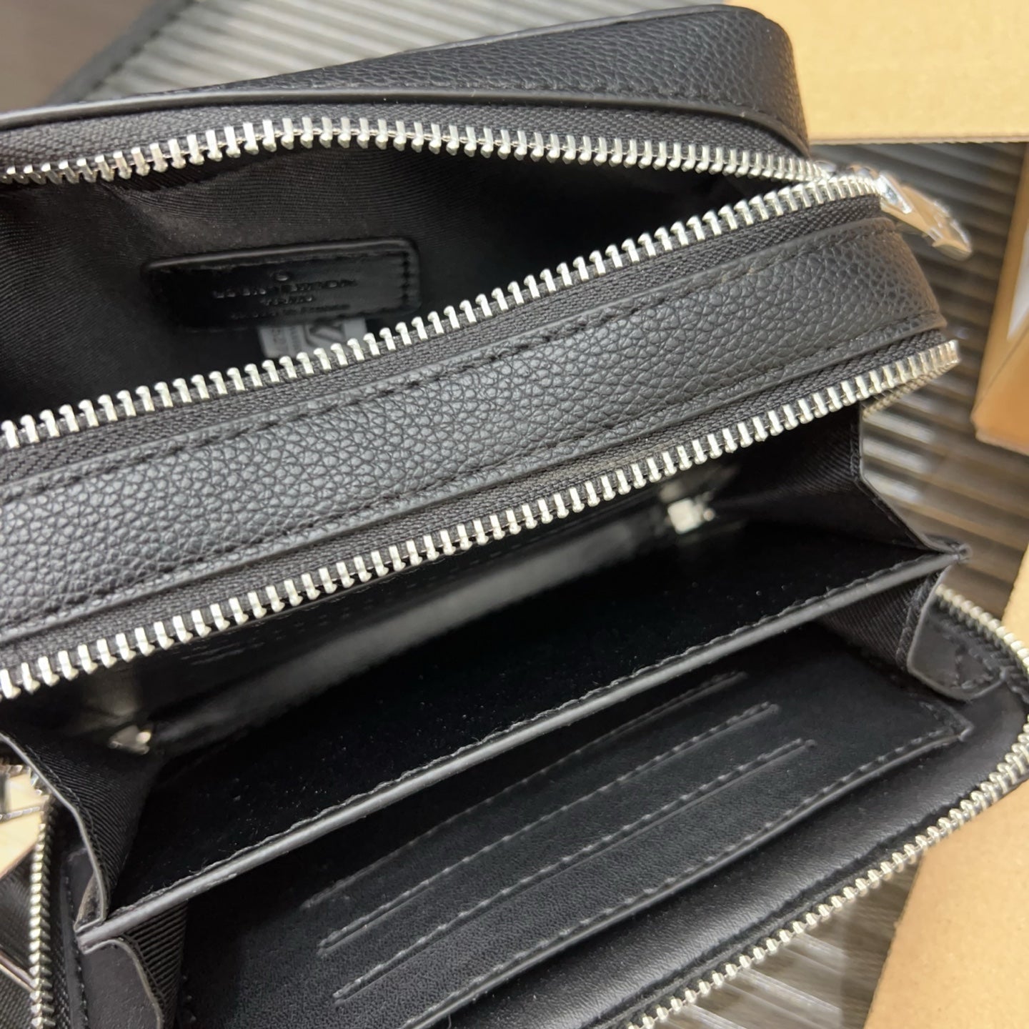 New Handmade leather Men's Bags19cmPD052025082504