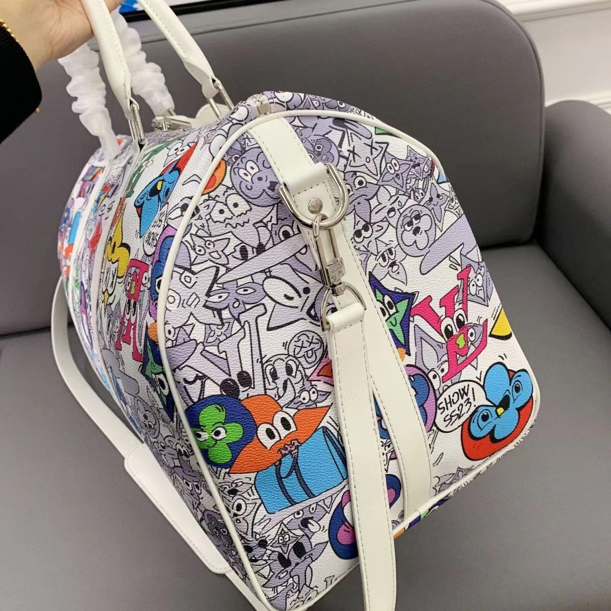 2023 New Design Travel sport V Logo Handbags