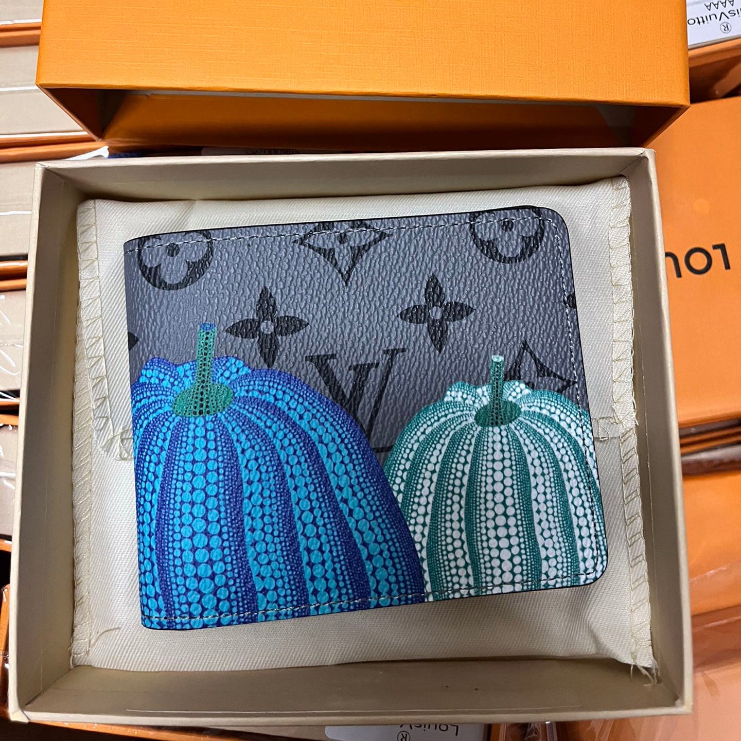 2023 New Trend Pumpkin Printed V Logo Wallet-WX202353002
