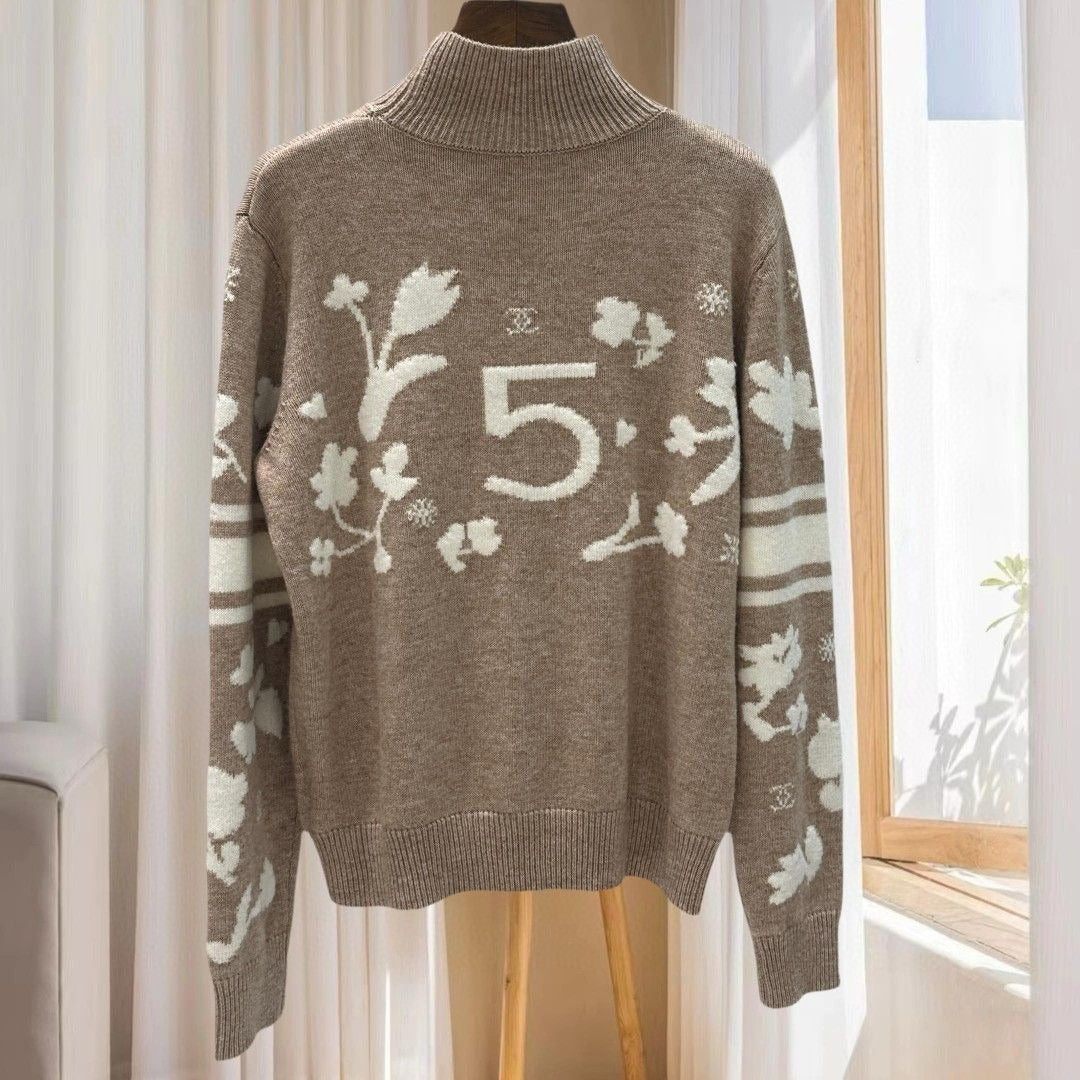 Bew Red and Beige C Logo Women's SweatersPD052024121101
