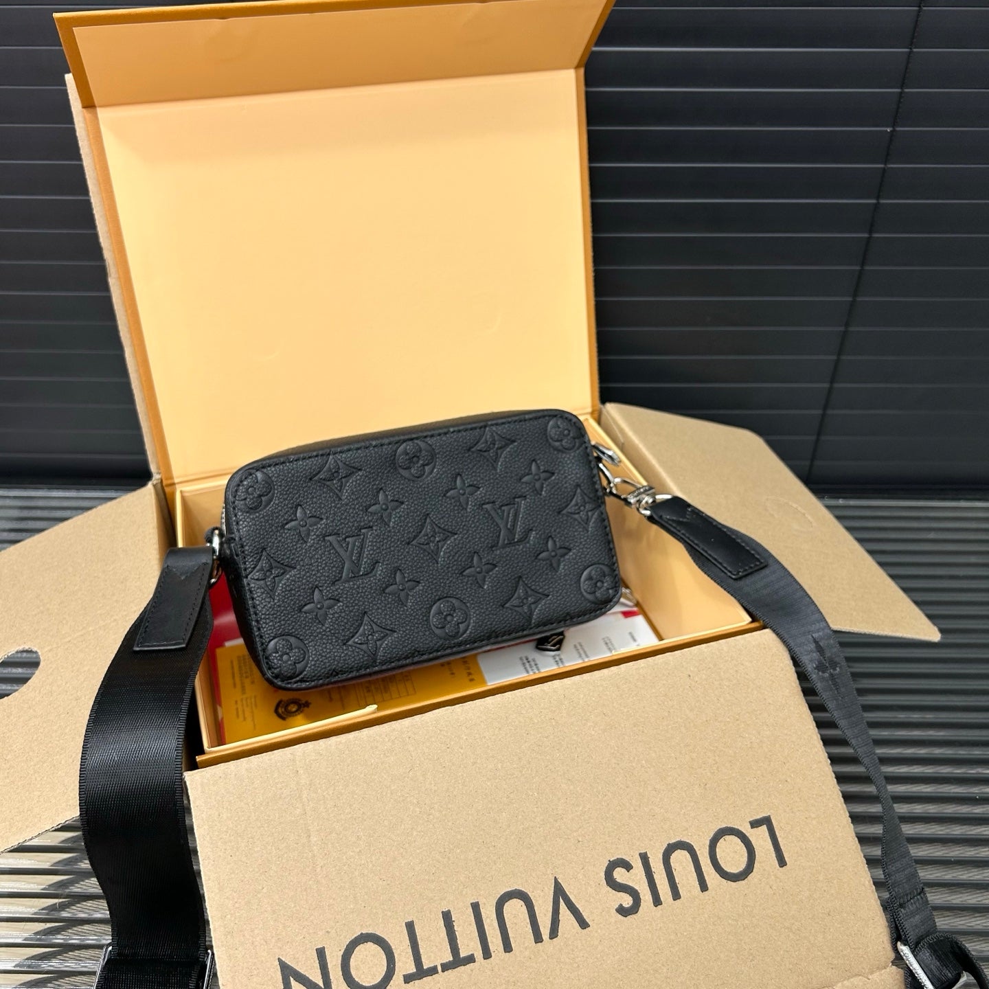 New Handmade leather Men's Bags19cmPD052025082504