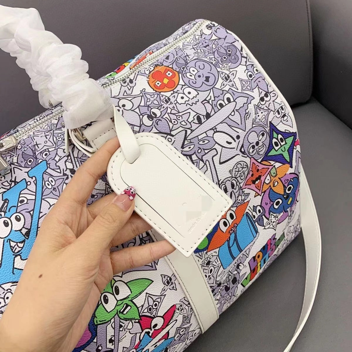 2023 New Design Travel sport V Logo Handbags