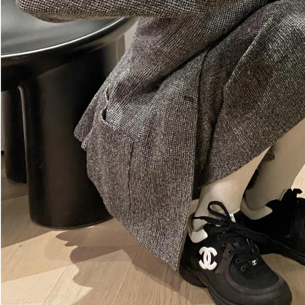Black C Logo Fashion Design Women's Sneakers