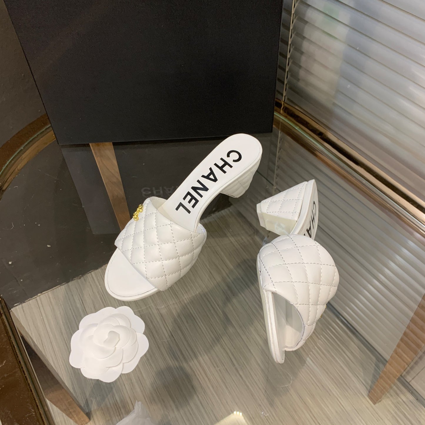White New Fashion C Logo Women's SlippersXC052024032203