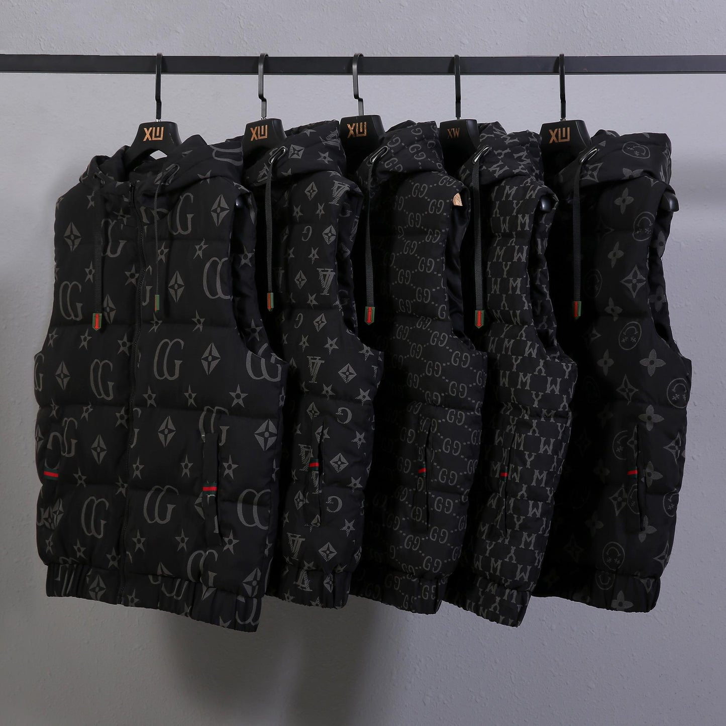 Thickened Thermal Printed Hooded Vest 0823120103