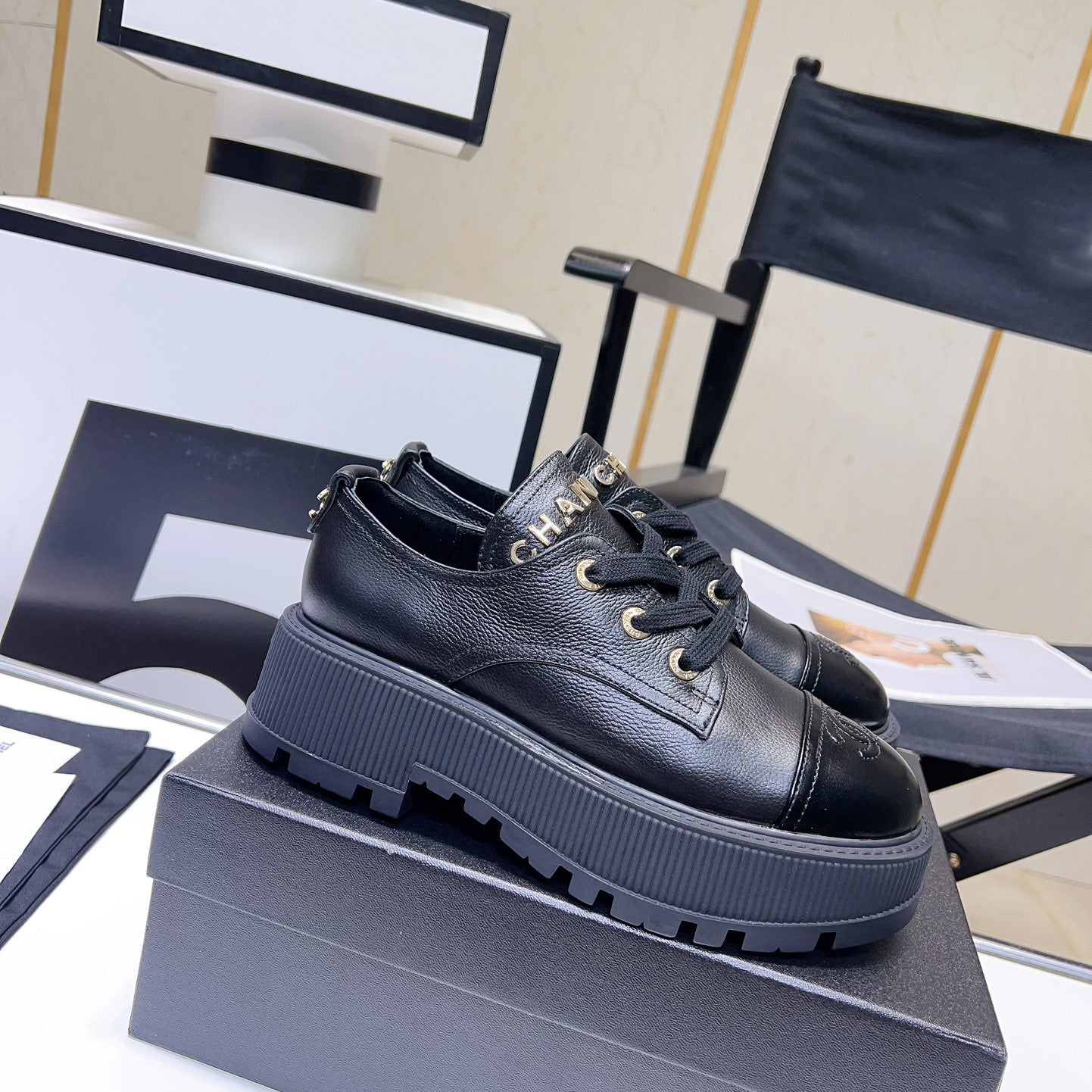 Black and white Leather C Logo Women's Shoes-XC052023090601