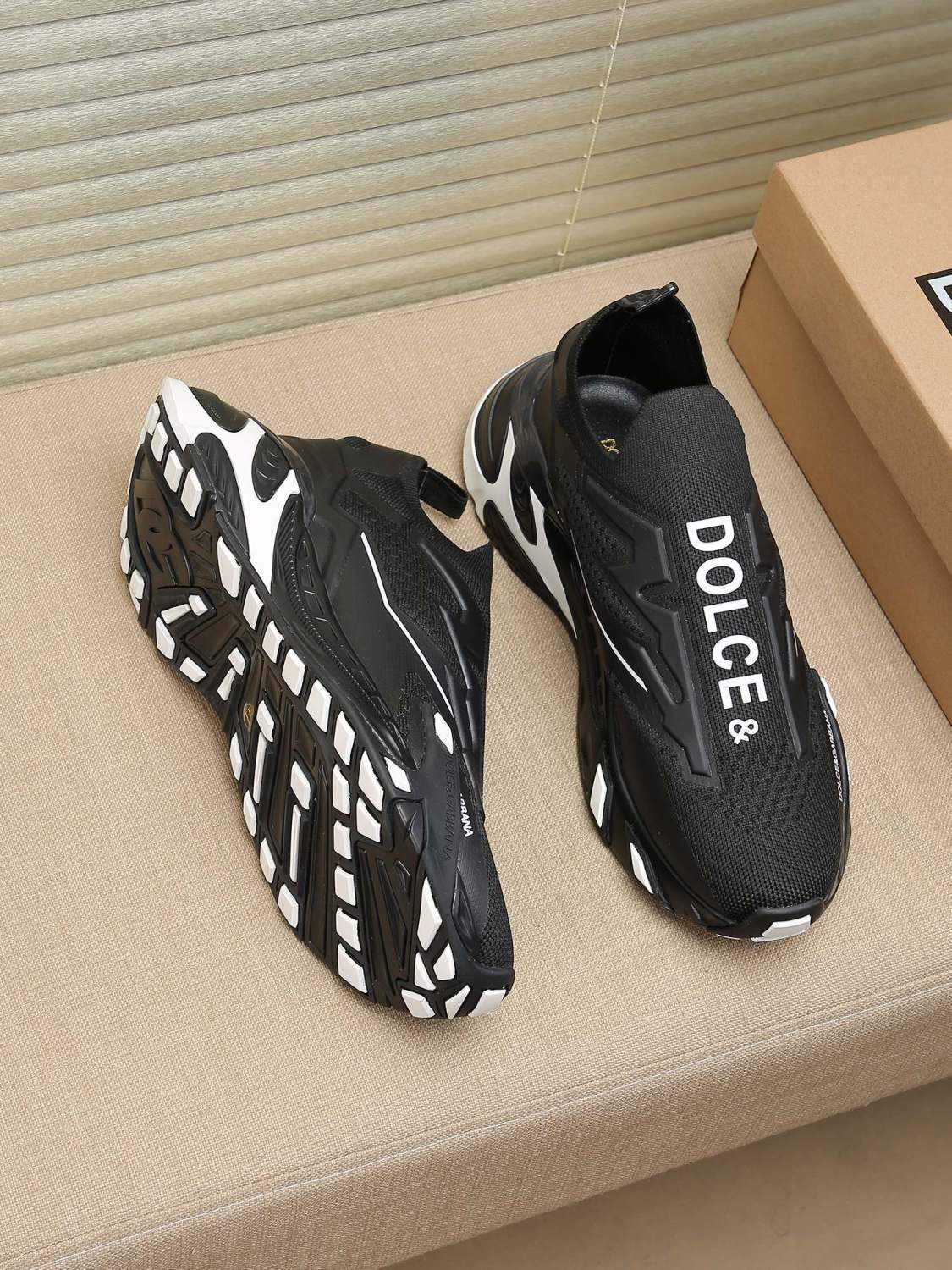 Trendy Men's Handsome Super Comfortable Breathable Mesh Men's Pedal 1024030817