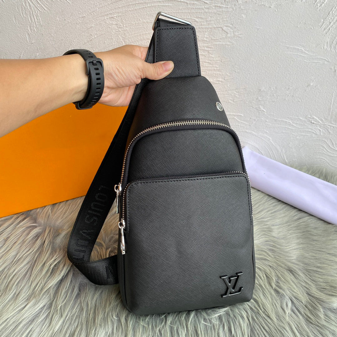 Black Leather High Quality V Logo Fashion Bags-XC052023090401