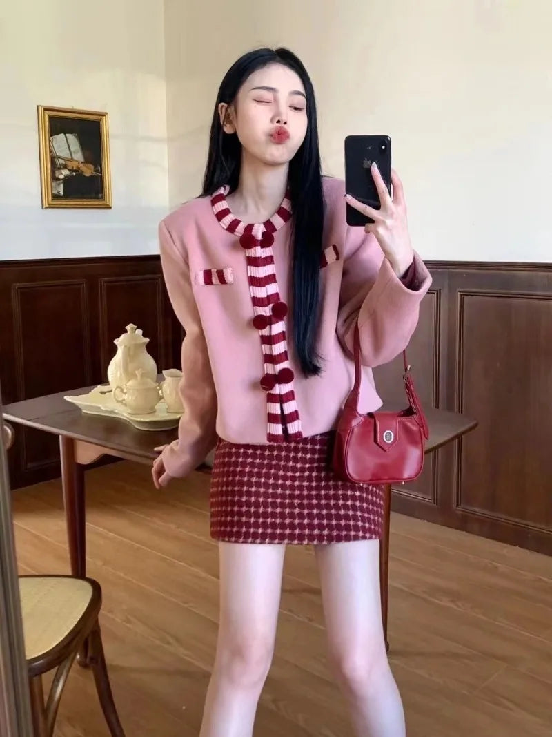 Sweet Hot Girl Suit Women's Winter Woolen Longsleeved Cardigan Plaid Wrap Hip Skirt Twopiece Set Fashion Female Clothes