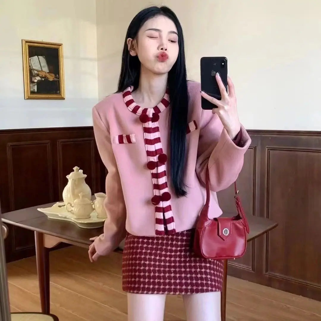 Sweet Hot Girl Suit Women's Winter Woolen Longsleeved Cardigan Plaid Wrap Hip Skirt Twopiece Set Fashion Female Clothes
