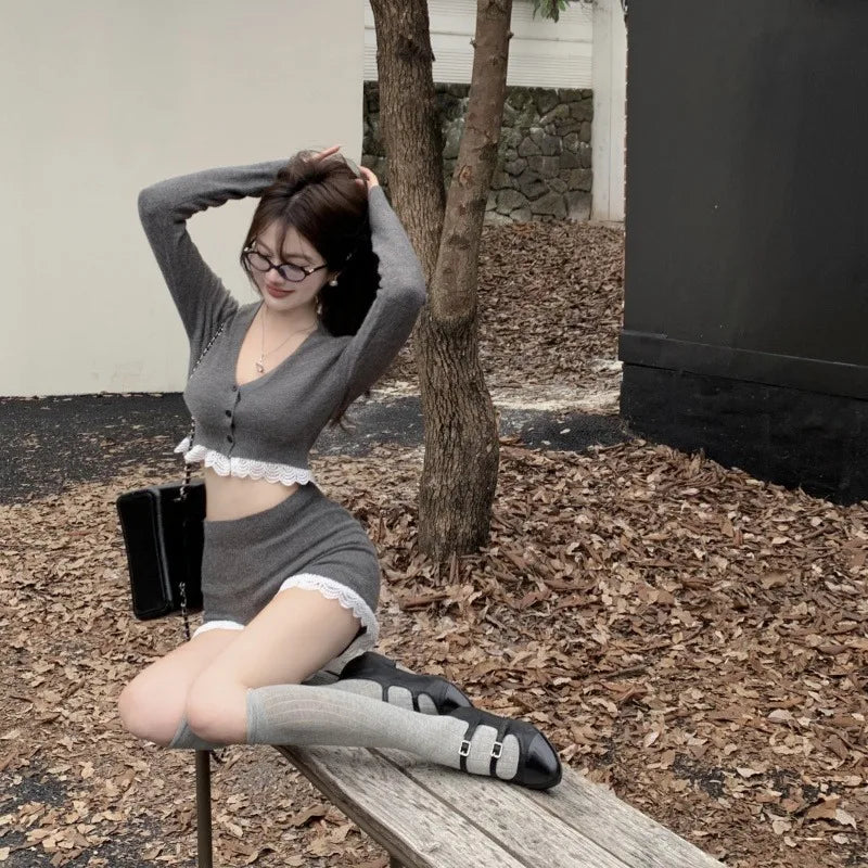 Sweet Hot Girl Casual Suit Women's Summer Longsleeved Vneck Cardigan Highwaisted Shorts Twopiece Set Fashion Female Clothes