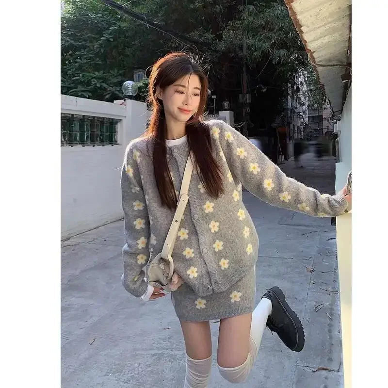 Sweet Hot Girl Knitted Suit Women's Autumn and Winter Oneck Loose Cardigan Wrap Hip Skirt Twopiece Set Fashion Female Clothes