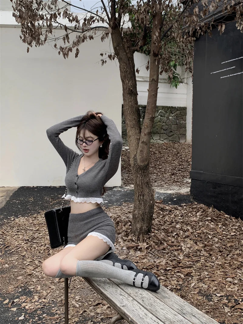 Sweet Hot Girl Casual Suit Women's Summer Longsleeved Vneck Cardigan Highwaisted Shorts Twopiece Set Fashion Female Clothes