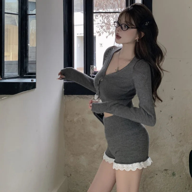 Sweet Hot Girl Casual Suit Women's Summer Longsleeved Vneck Cardigan Highwaisted Shorts Twopiece Set Fashion Female Clothes