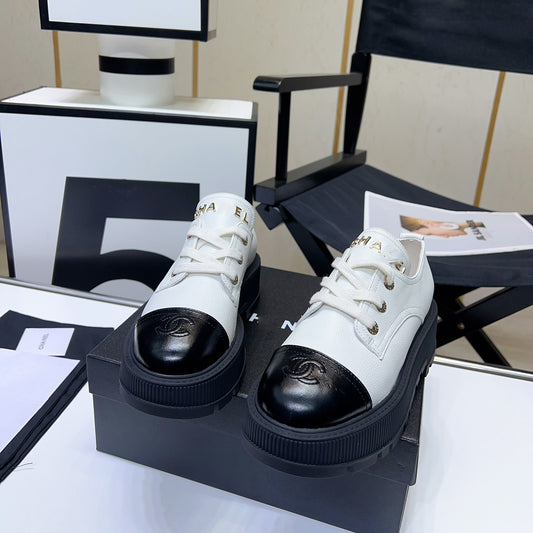 Black and white Leather C Logo Women's Shoes-XC052023090601
