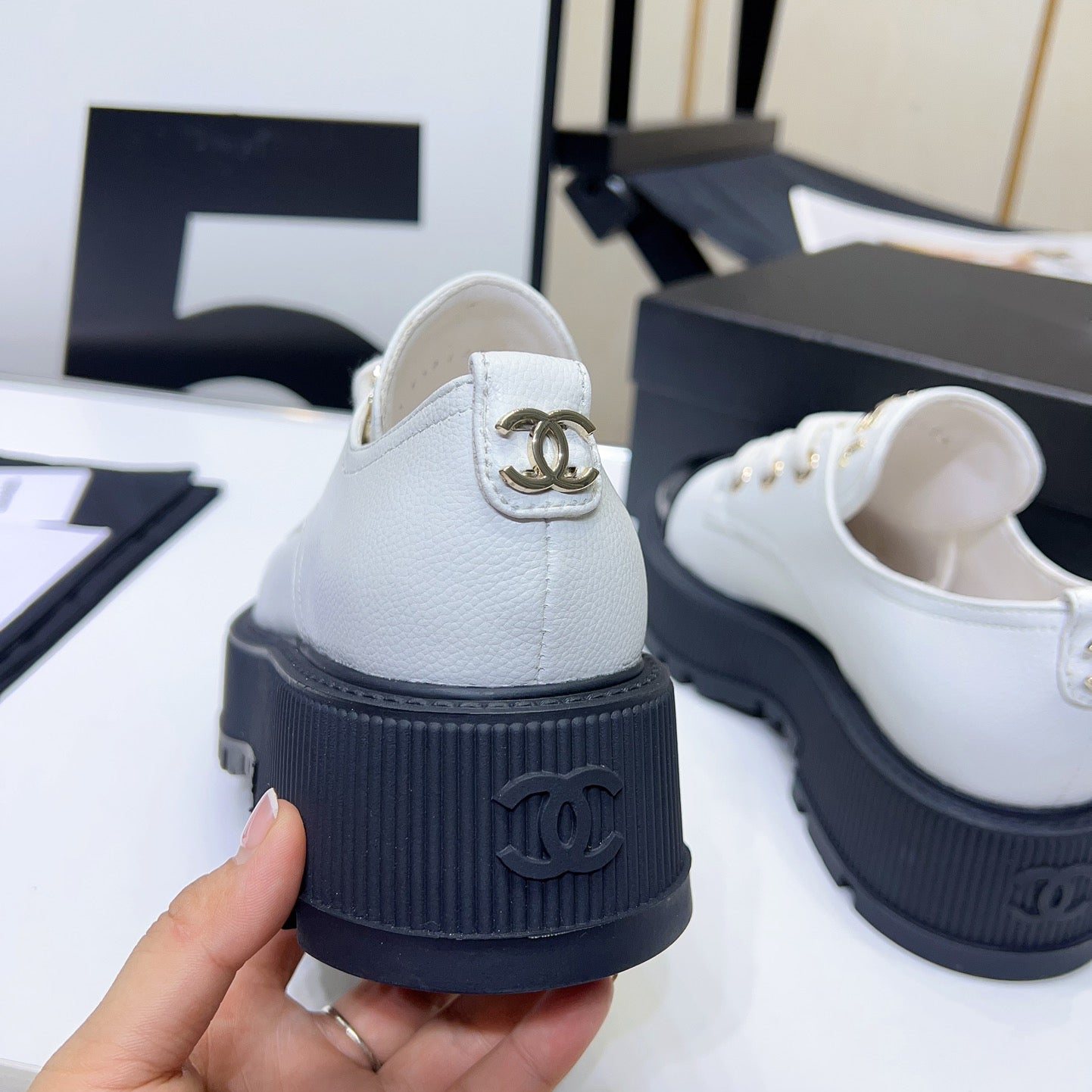 Black and white Leather C Logo Women's Shoes-XC052023090601