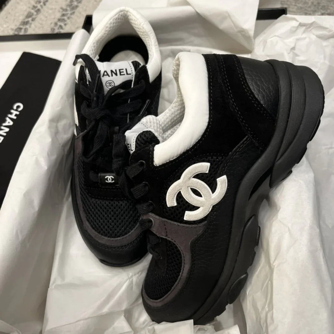 Black C Logo Fashion Design Women's Sneakers